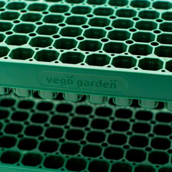 10" x 20" Stackable Seedling Tray - Image 8